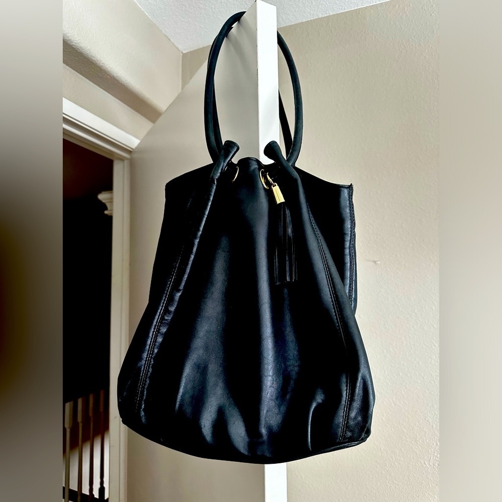 MICHAEL Michael Kors Black Pebbled Leather Medium East West Ring Tote Bag
